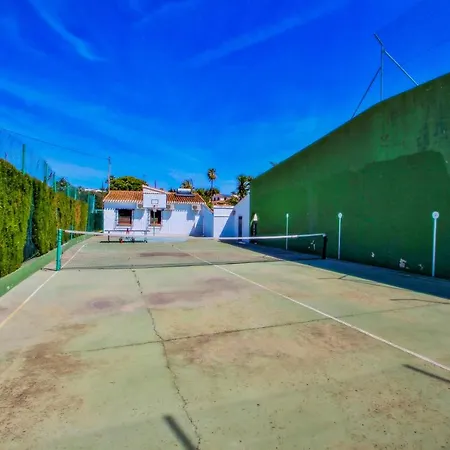 Villa La Coma - Modern, Well-equipped With Private Pool In Benissa